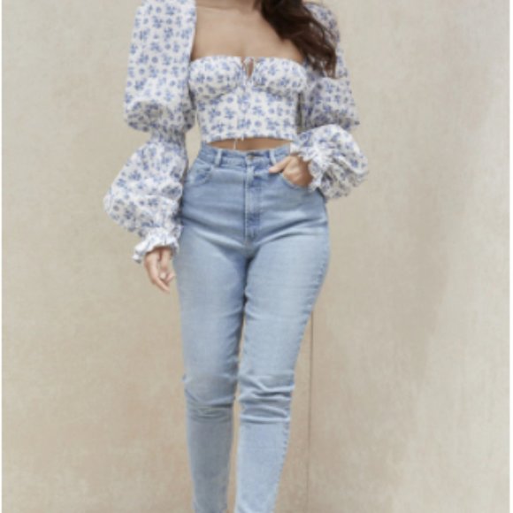 Blue and White Floral Blouse - Picture 2 of 4